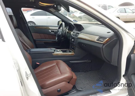 2011 Mercedes-Benz E 550 из США, поврежденный, VIN WDDHF7CB0BA358273